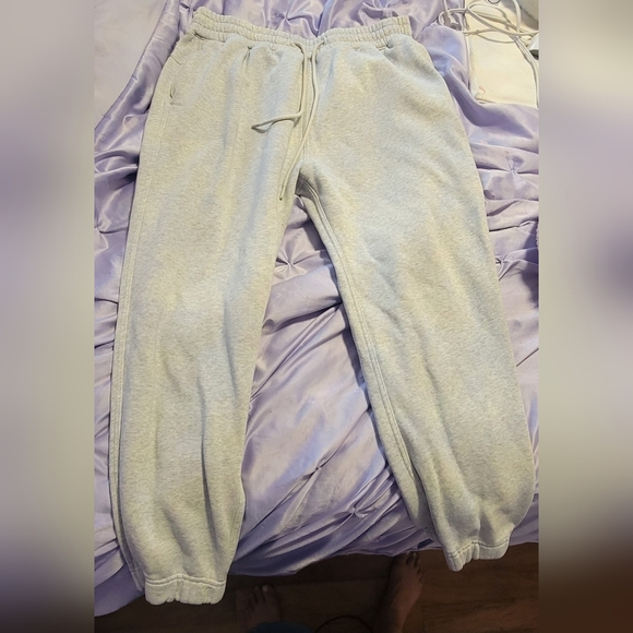 Cozy Gray Sweatpants - Picture 1 of 3